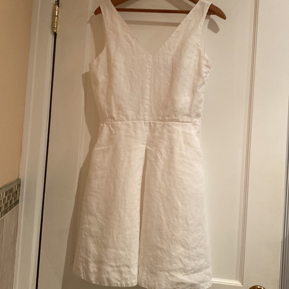 GAP Linen V-Neck Dress - White 6 - Waist 14” x 35”L - Pit2Pit 17” with pockets - Picture 8 of 14
